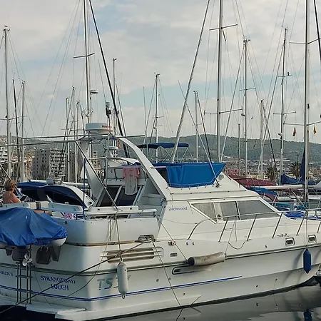 Botel Yacht For Mataró